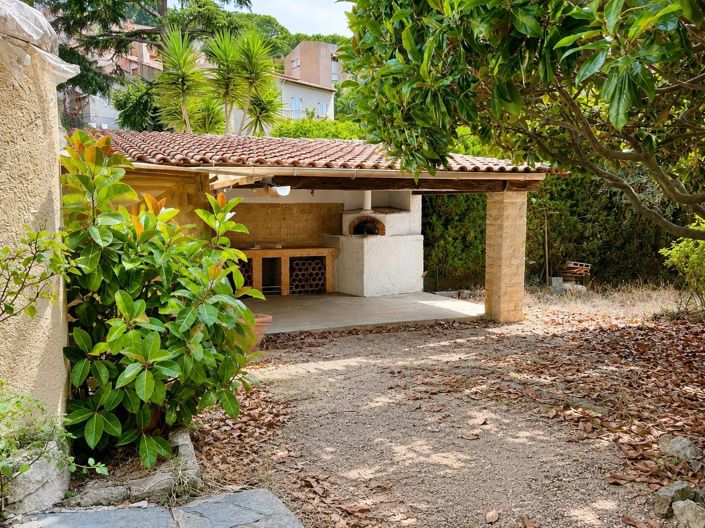 Image No.24-5 Bed House for sale