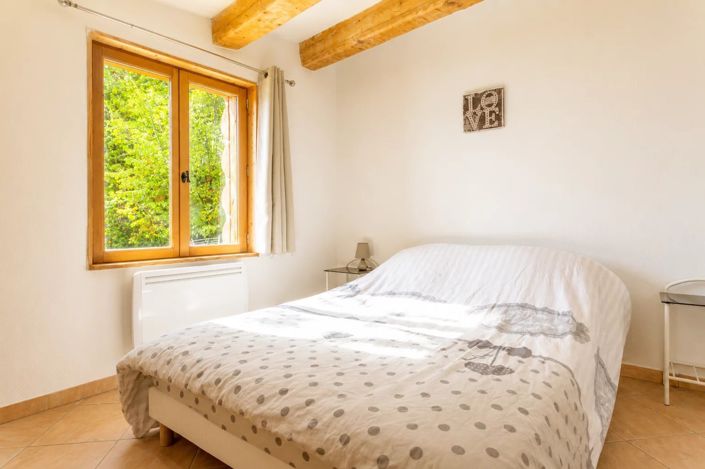 Image No.22-10 Bed House for sale
