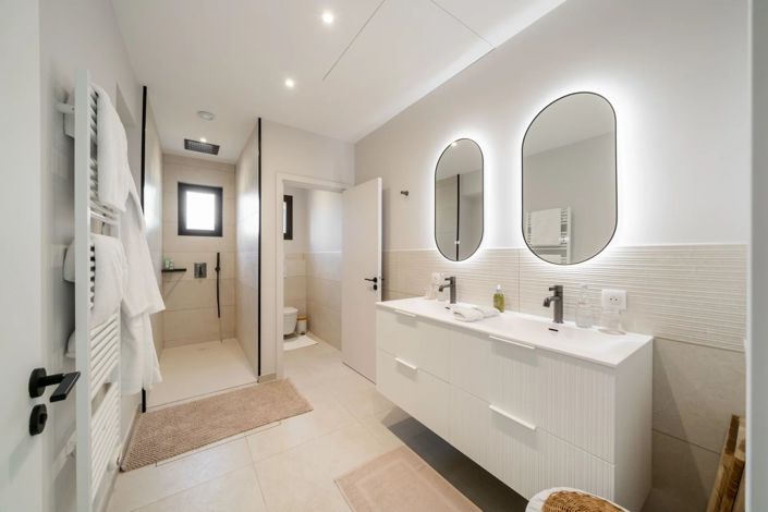 Image No.32-3 Bed House for sale