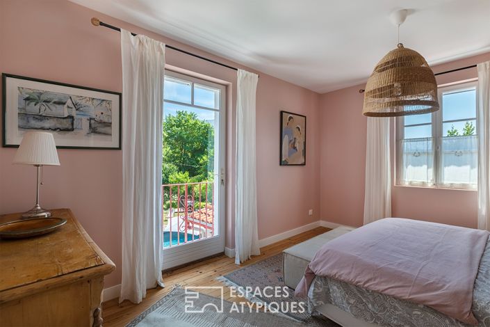 Image No.9-5 Bed House for sale