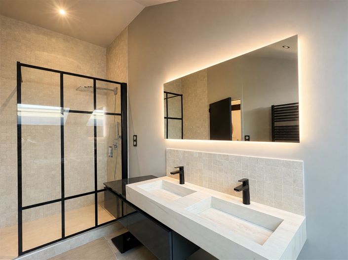 Image No.10-4 Bed House for sale