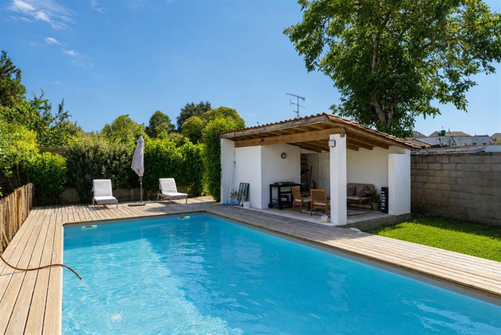 Image No.2-4 Bed House for sale
