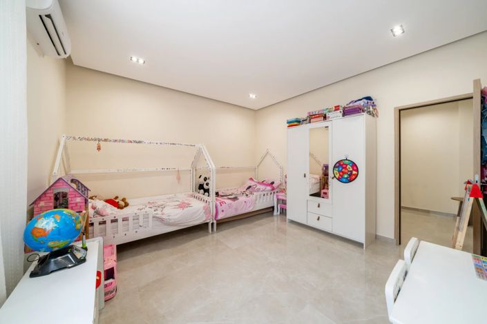 Image No.12-3 Bed Apartment for sale