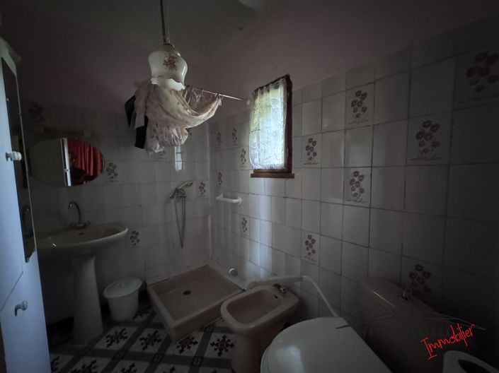 Image No.15-4 Bed House for sale