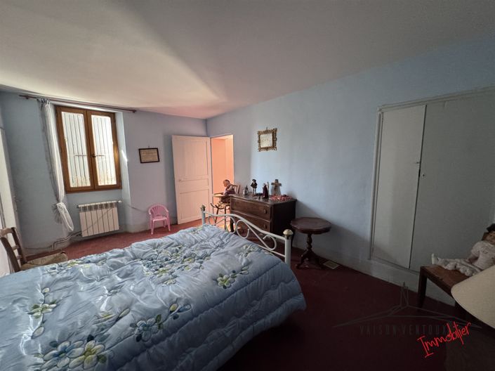 Image No.18-4 Bed House for sale