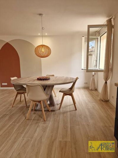 Image No.2-4 Bed Apartment for sale