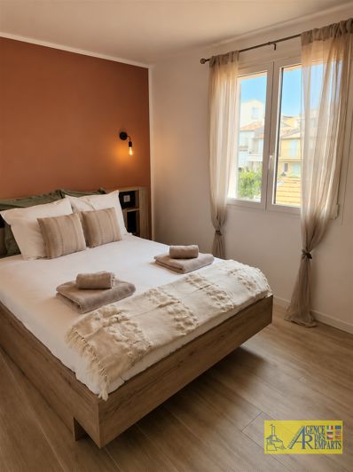 Image No.4-4 Bed Apartment for sale