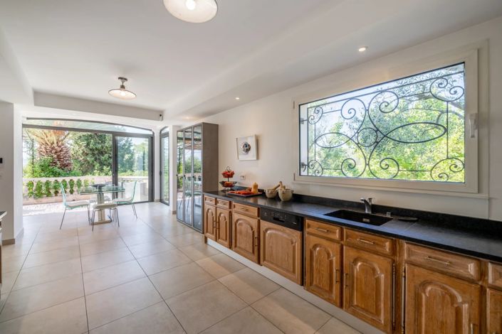 Image No.7-4 Bed House for sale