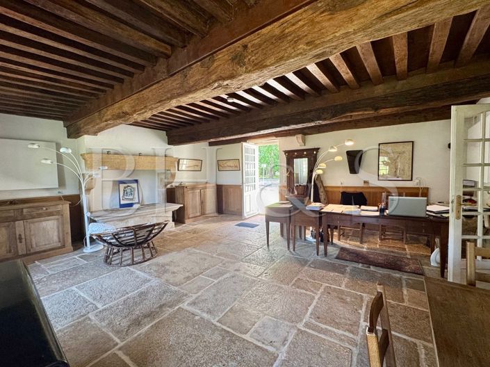 Image No.5-6 Bed House for sale