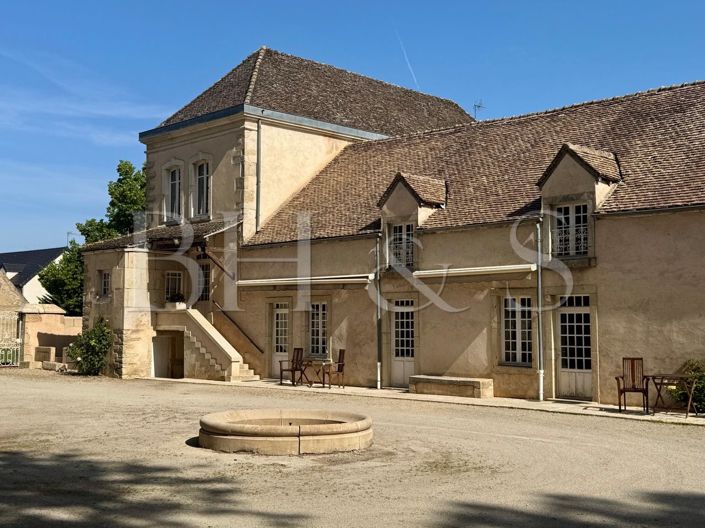 Image No.8-6 Bed House for sale