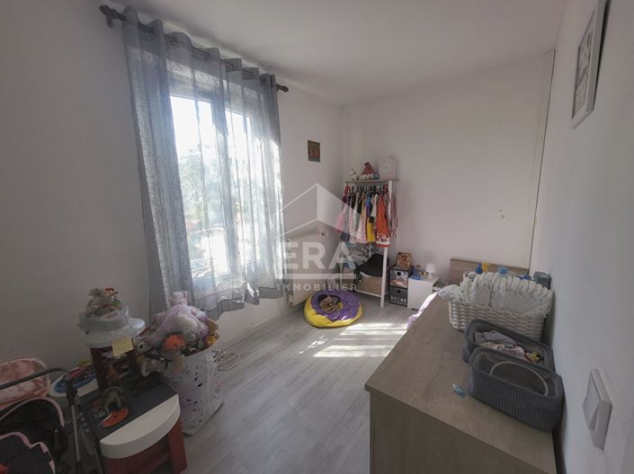 Image No.6-2 Bed House for sale