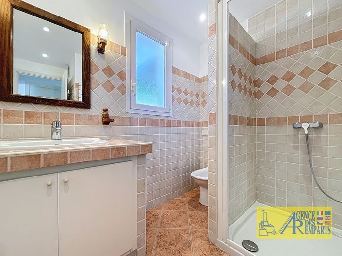 Image No.13-2 Bed Apartment for sale