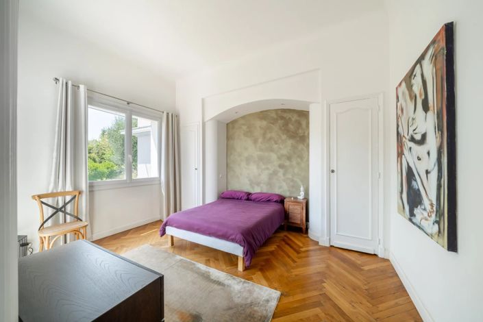Image No.17-4 Bed Apartment for sale