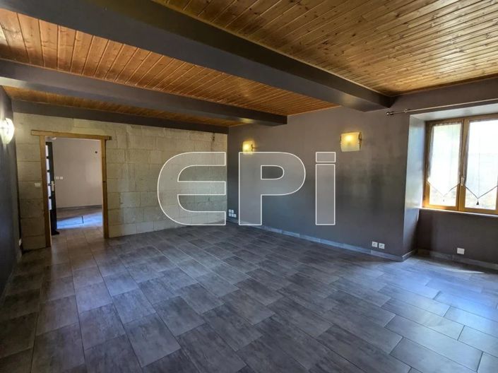 Image No.11-7 Bed House for sale