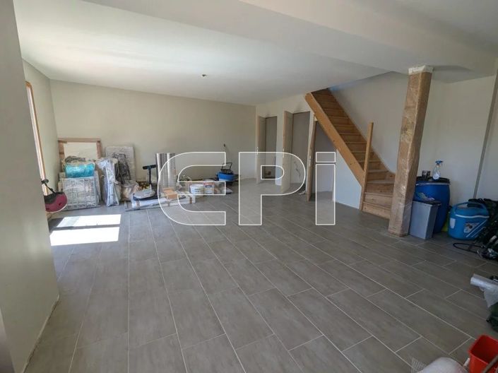 Image No.14-7 Bed House for sale