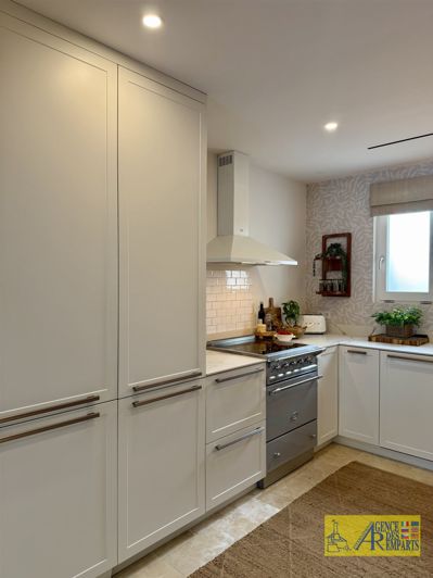 Image No.17-3 Bed House for sale
