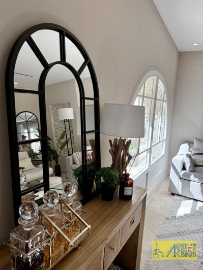 Image No.18-2 Bed House for sale