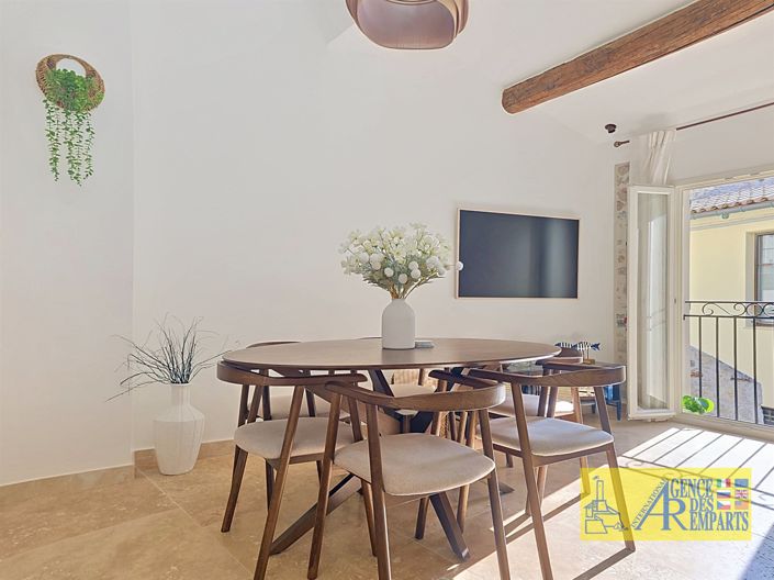 Image No.8-3 Bed House for sale