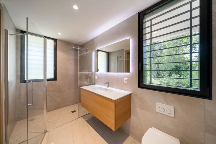 Image No.22-10 Bed House for sale