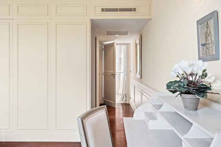 Image No.28-6 Bed House for sale