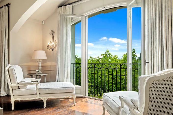 Image No.36-6 Bed House for sale