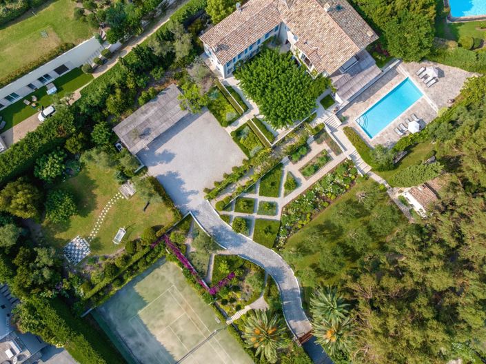 Image No.44-6 Bed House for sale
