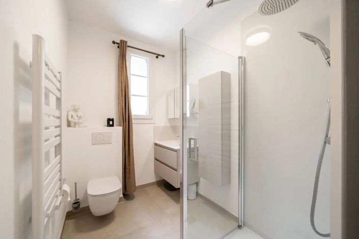 Image No.12-3 Bed Apartment for sale