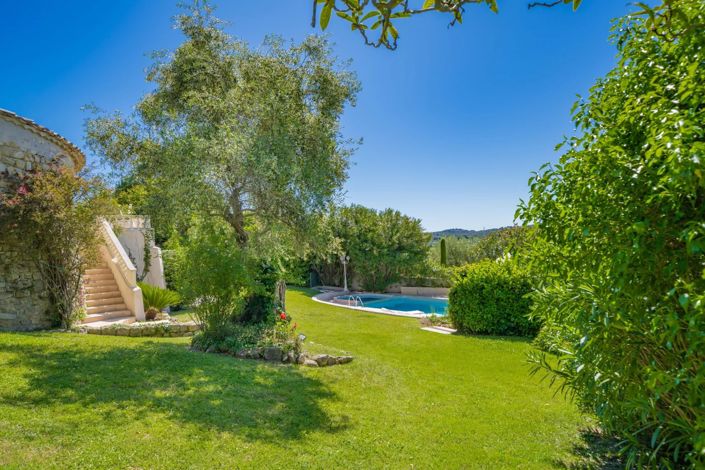 Image No.17-5 Bed House for sale