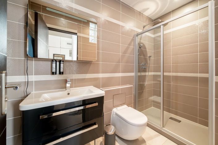 Image No.12-3 Bed Apartment for sale