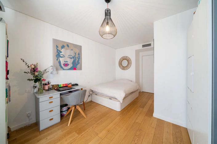 Image No.15-3 Bed Apartment for sale