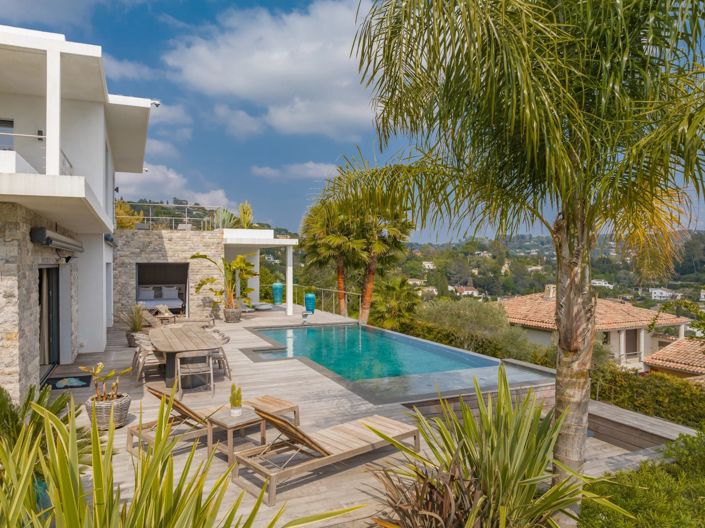 Image No.17-4 Bed House for sale