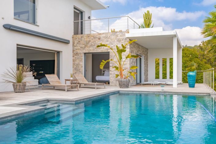 Image No.20-4 Bed House for sale