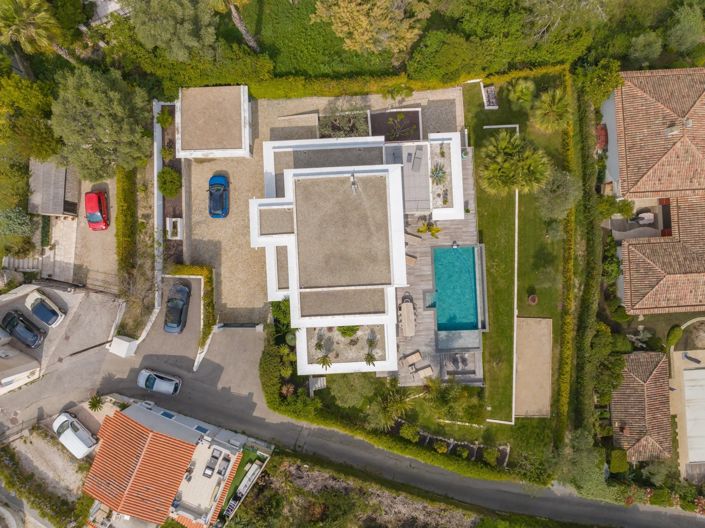 Image No.24-4 Bed House for sale
