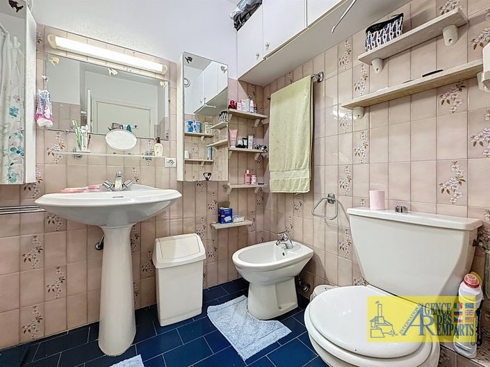 Image No.19-3 Bed Apartment for sale
