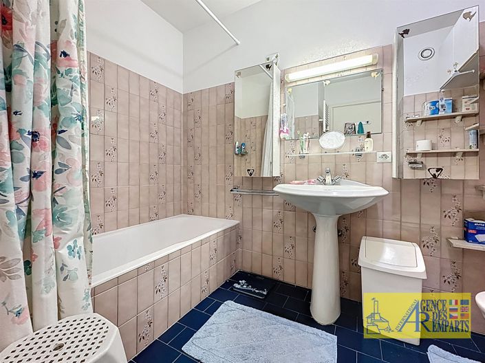 Image No.6-3 Bed Apartment for sale