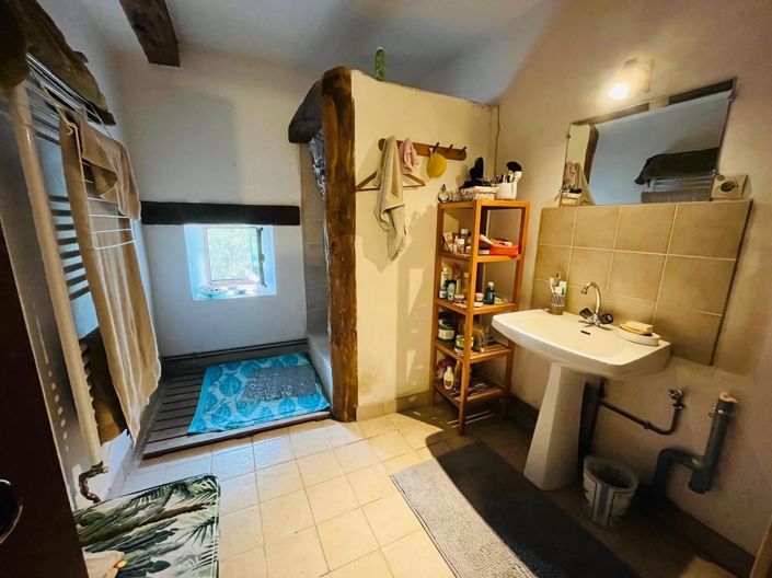 Image No.20-6 Bed House for sale