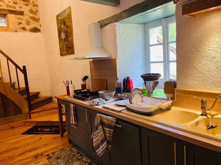 Image No.24-6 Bed House for sale