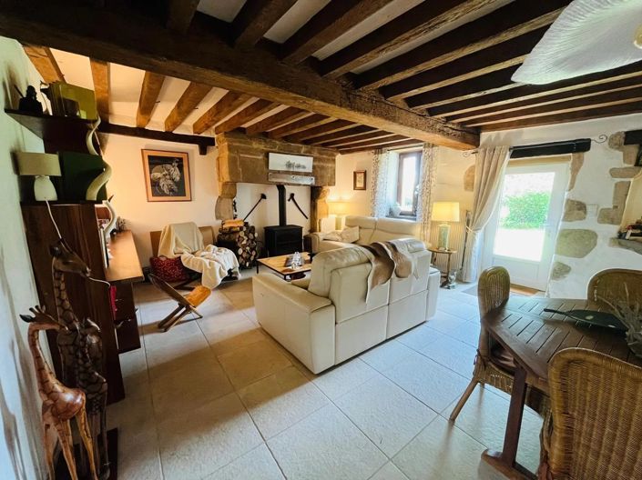 Image No.7-6 Bed House for sale