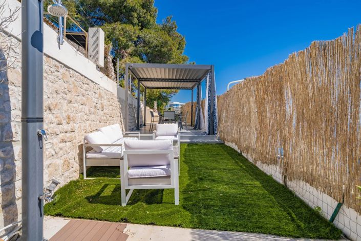 Image No.16-4 Bed House for sale