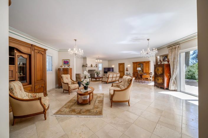 Image No.9-4 Bed House for sale