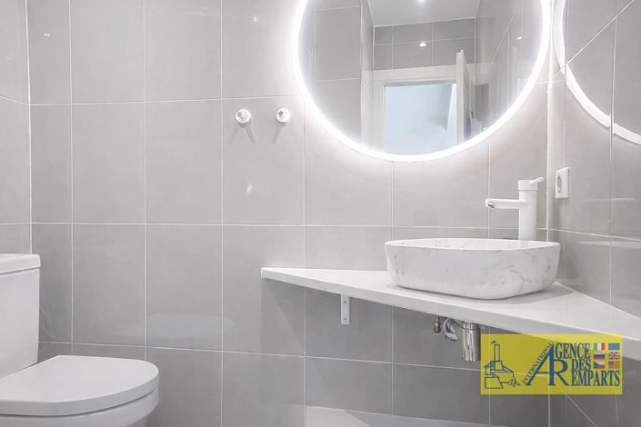 Image No.21-4 Bed House for sale