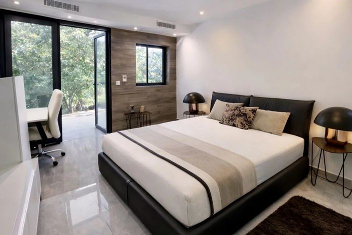 Image No.16-4 Bed House for sale