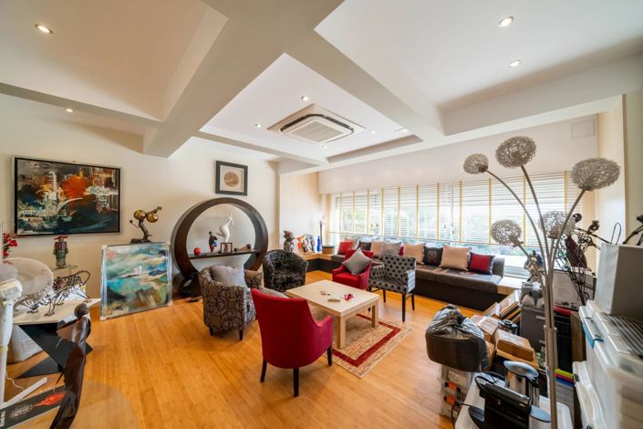 Image No.24-4 Bed House for sale