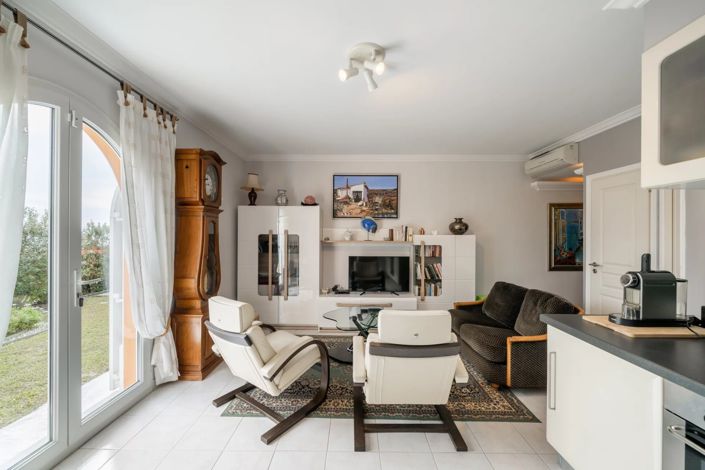 Image No.37-4 Bed House for sale
