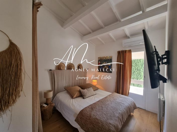 Image No.9-4 Bed House for sale