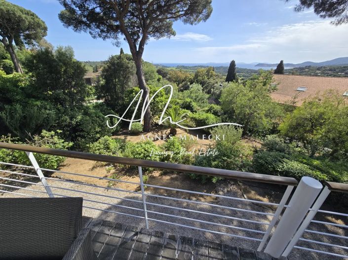 Image No.14-3 Bed House for sale