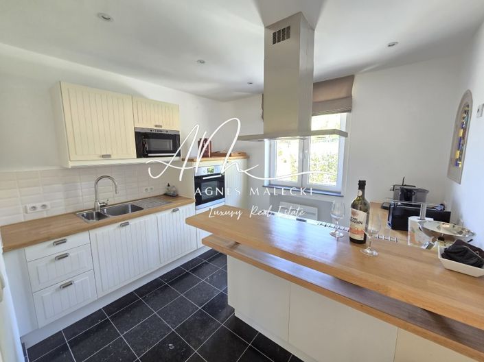 Image No.4-3 Bed House for sale