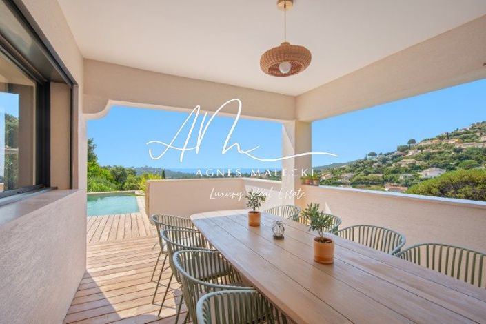 Image No.5-4 Bed House for sale