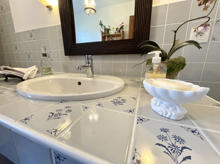 Image No.14-3 Bed House for sale