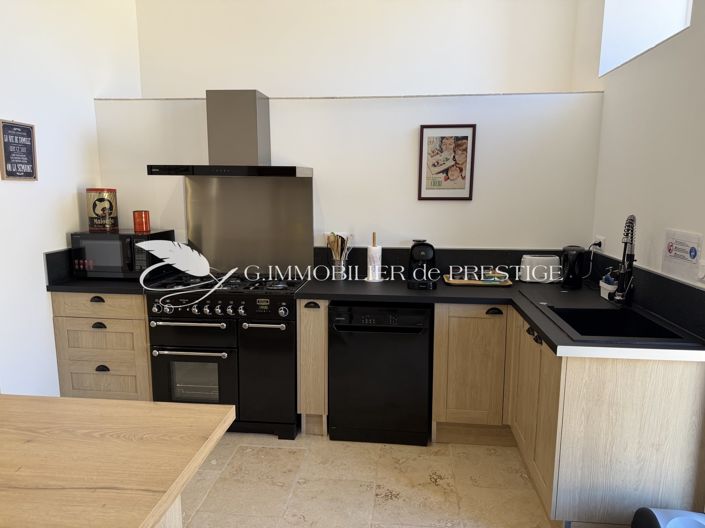 Image No.9-7 Bed House for sale